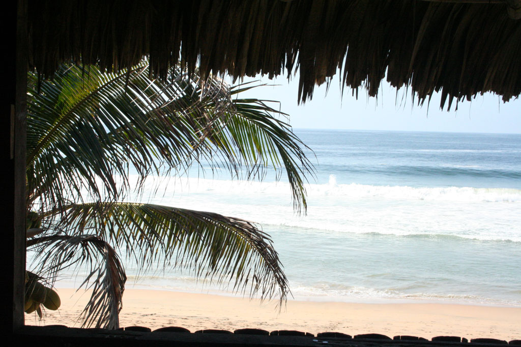 hotelview - found @ Pacific - © Tom Loewen | 14x3.de